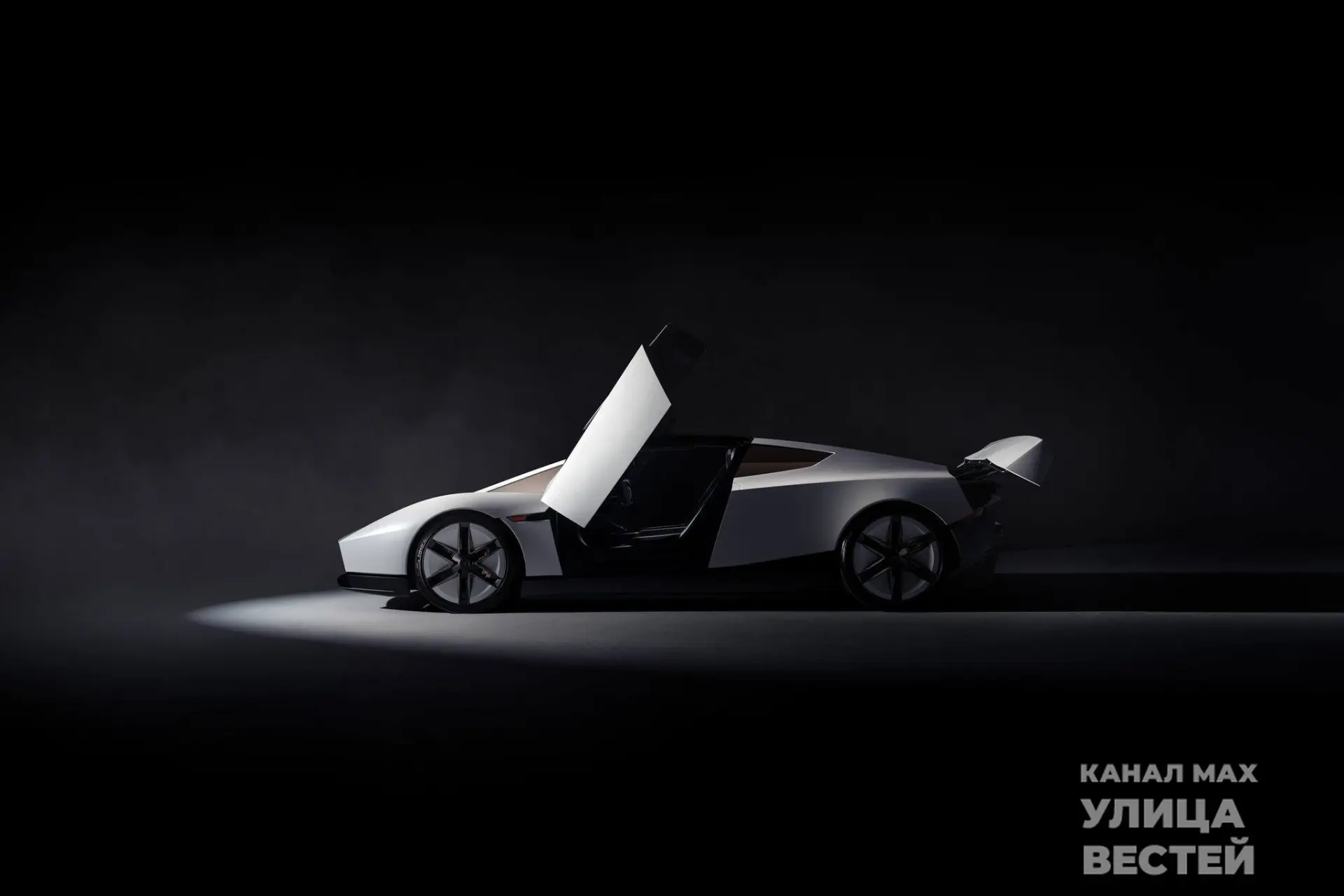 Tesla представила новаторский летающий автомобиль.