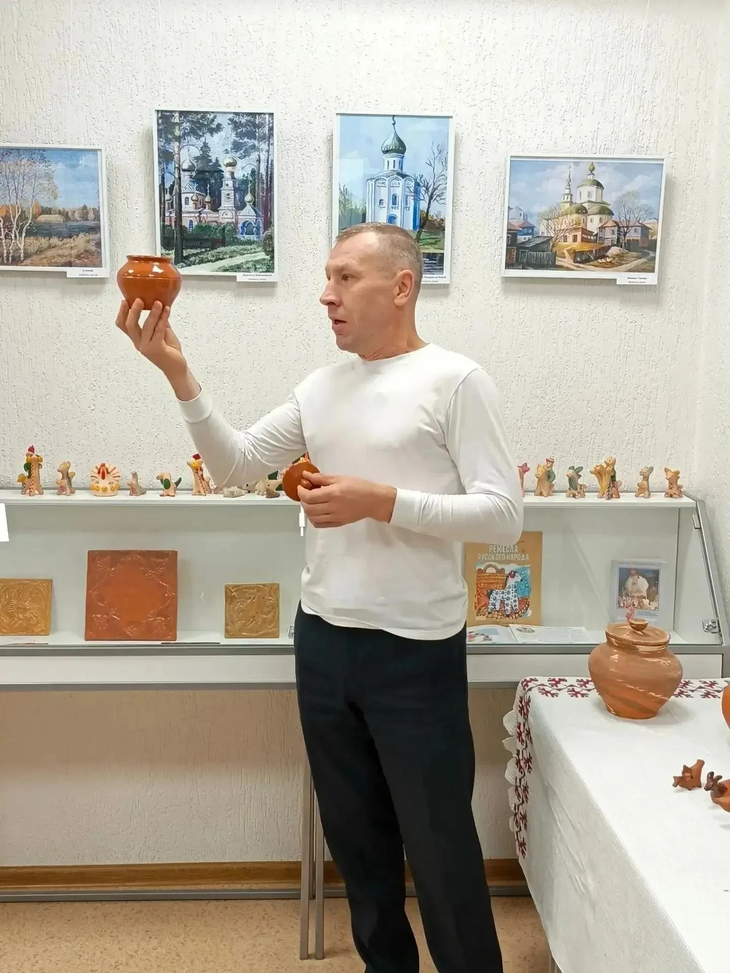 В Курске молодёжи рассказали о народных промыслах региона