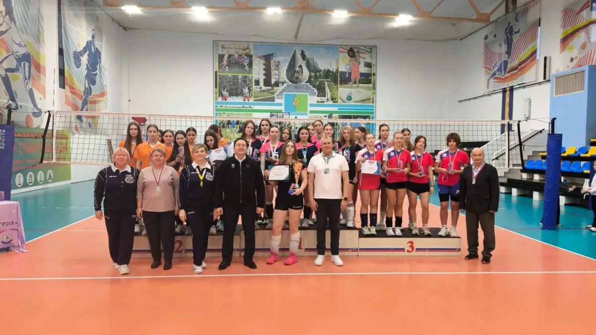 🏐 В Когалыме завершился турнир по волейболу на Кубок главы города среди девушек образо...