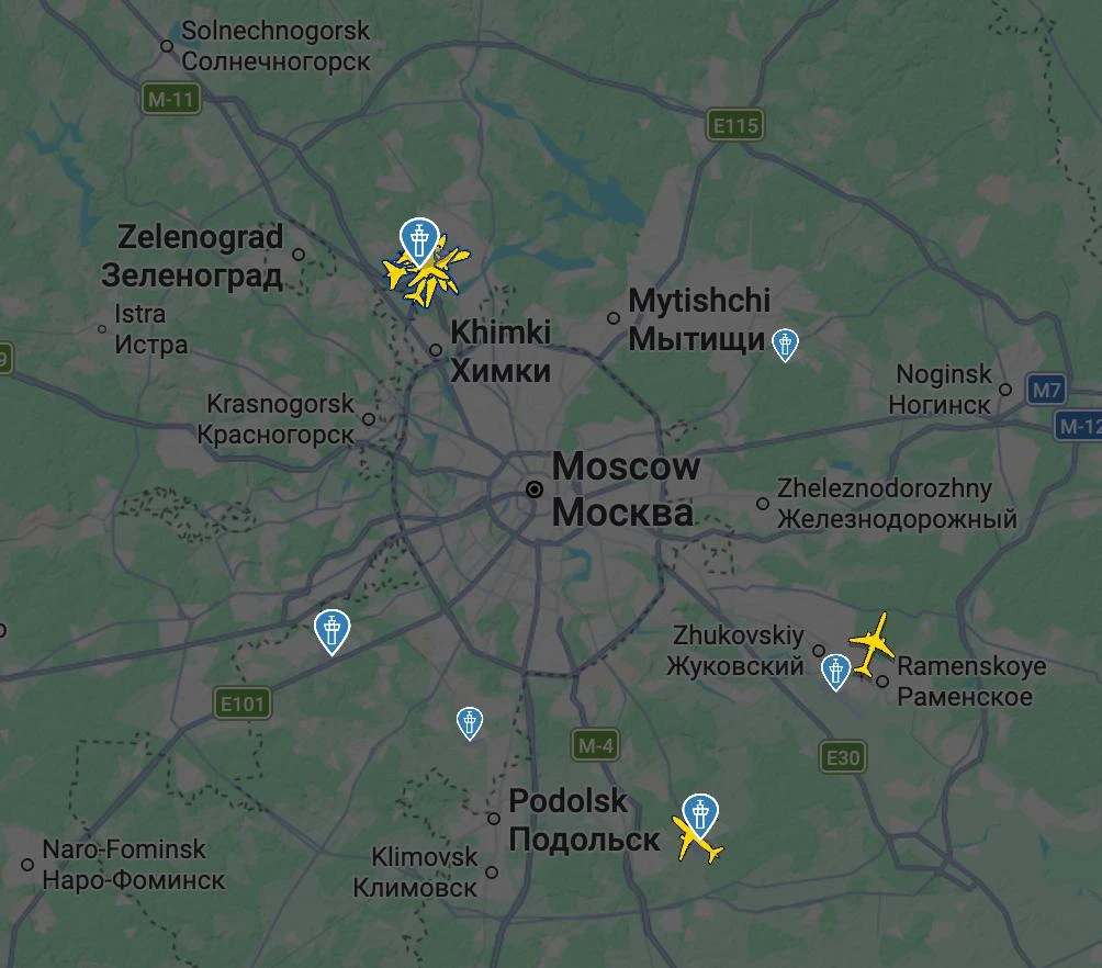 ❗️ Небо над Москвой почти полностью закрыли — Внуково, Домодедово и Шереметьево принима...