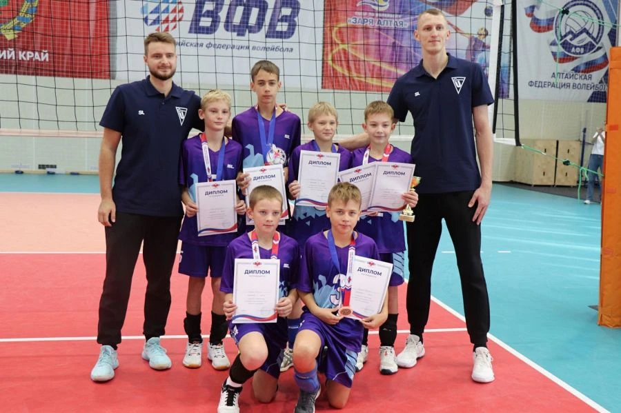 🏐 «Заря Алтая» стала победителем первенства Алтайского края по волейболу среди юношей ...