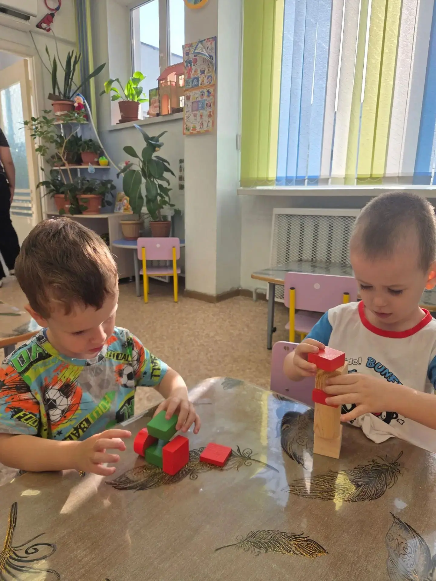 🧱 Маленькие строители.
