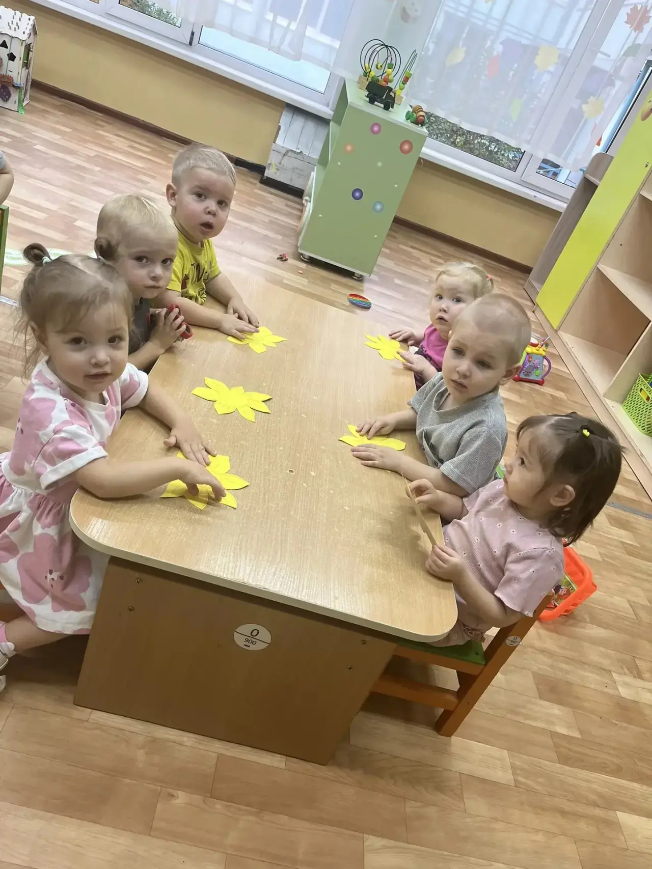 Солнечные подсолнухи и волшебные пальчики.