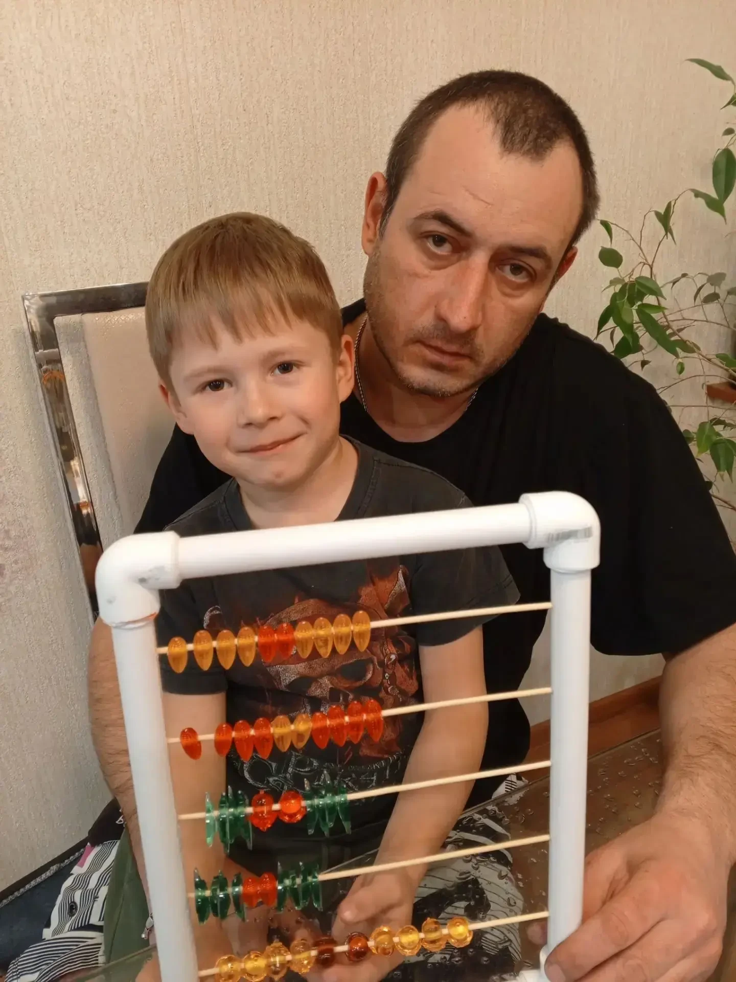 🎉 С Днём отца! 🎉Папа — это не просто тот, кто поможет сделать поделку. Это тот, кто у...