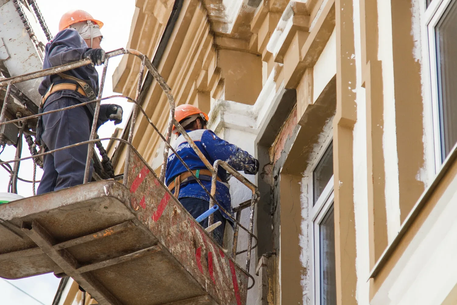 ⚒️В Кузбассе потратят более 77 млн рублей на капремонт домов и обновление сетей — где ж...