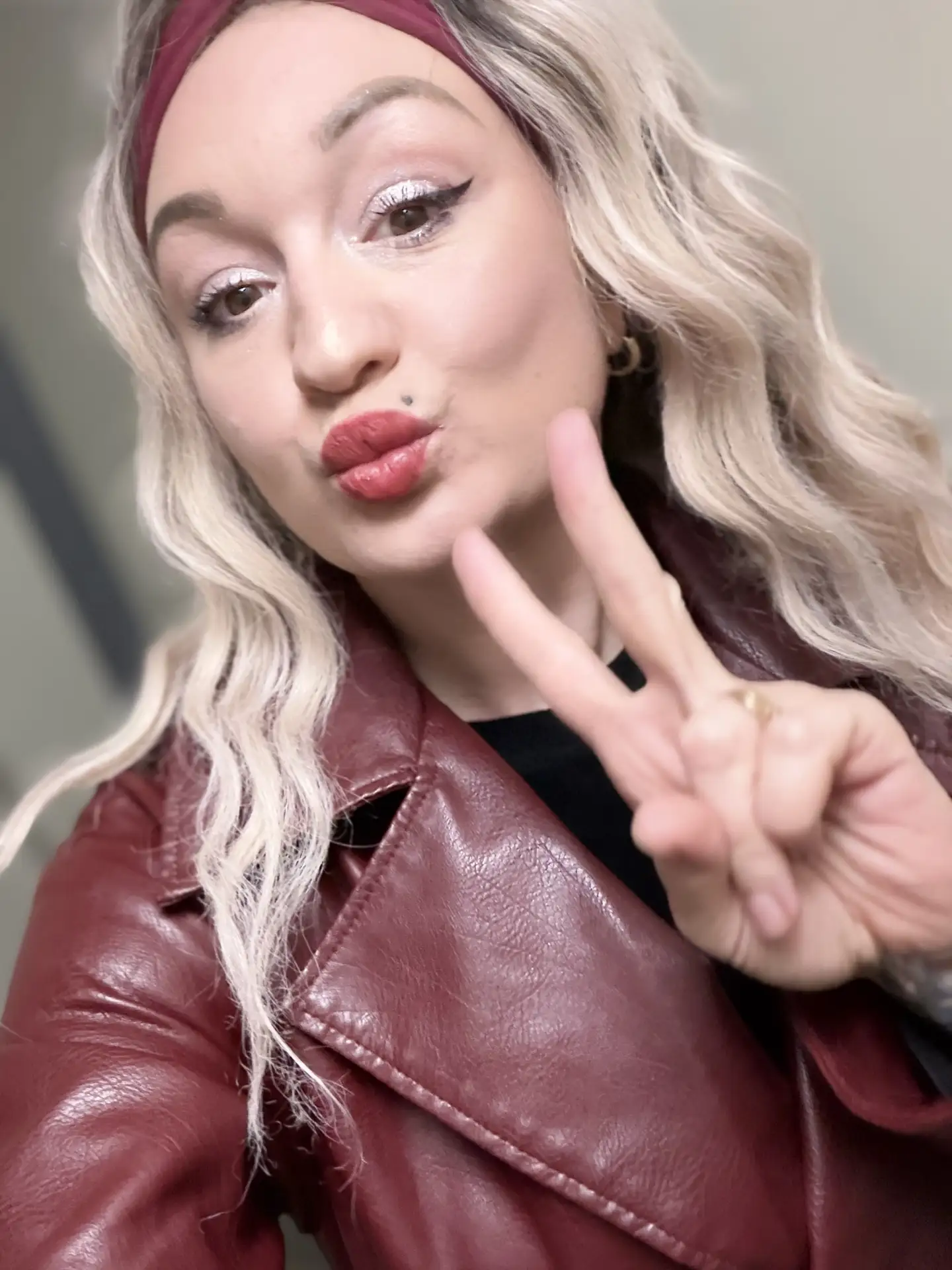 👧 Elena, 33