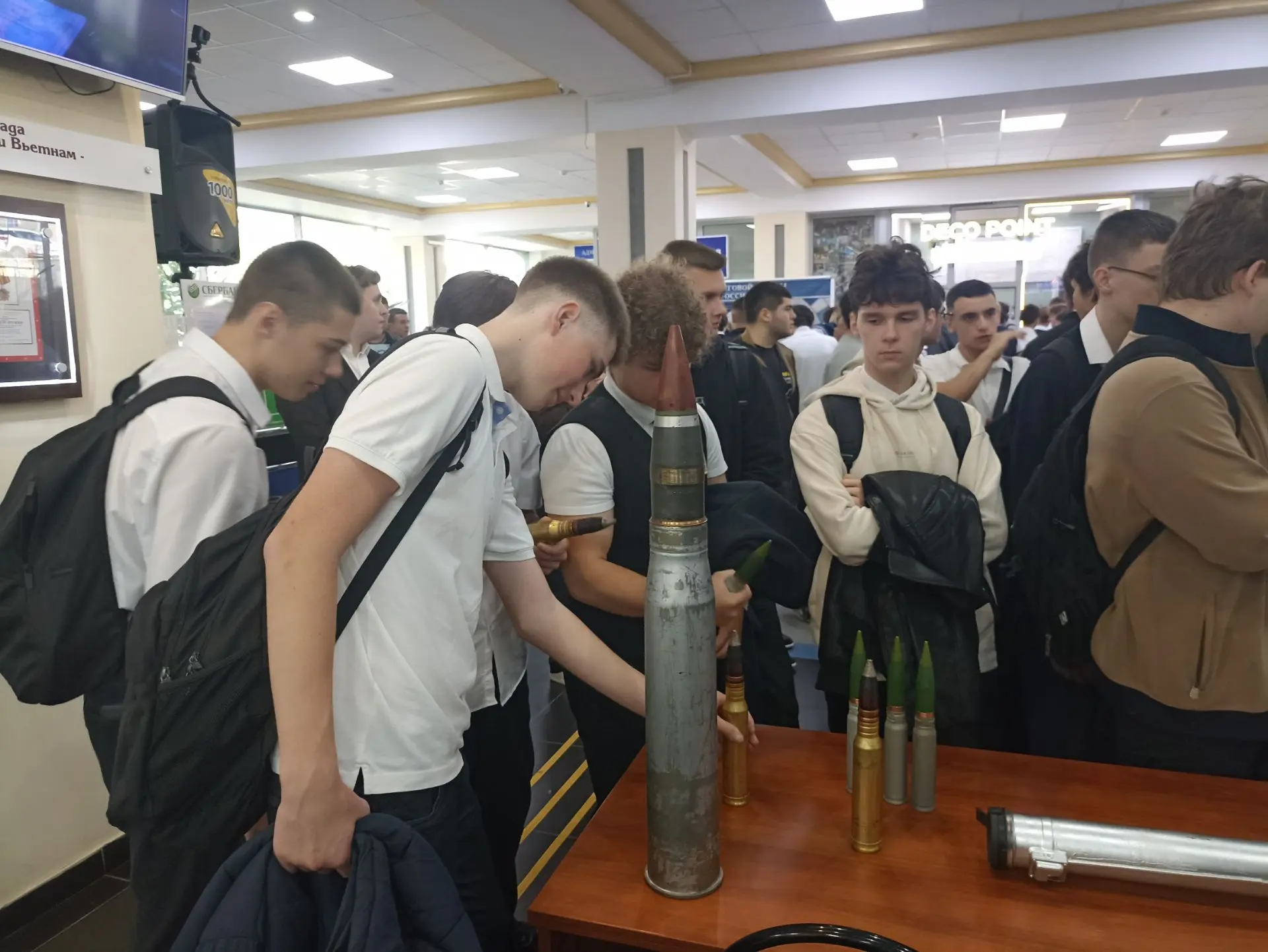 6 октября учащиеся 8 - 11 классов стали участниками масштабной военно-патриотической ак...