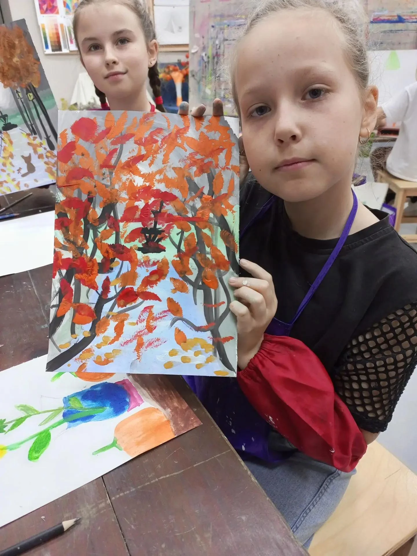 🎨 Тёплые краски осени: открываем секреты цвета! 🍁