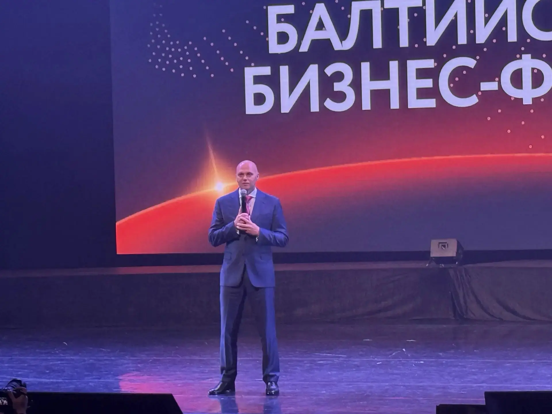 Насыщенные дни.