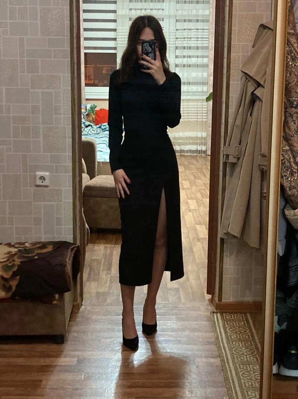 🧵Сегодня история про стильное, черное платье, простое и такой необходимый элемент базо...