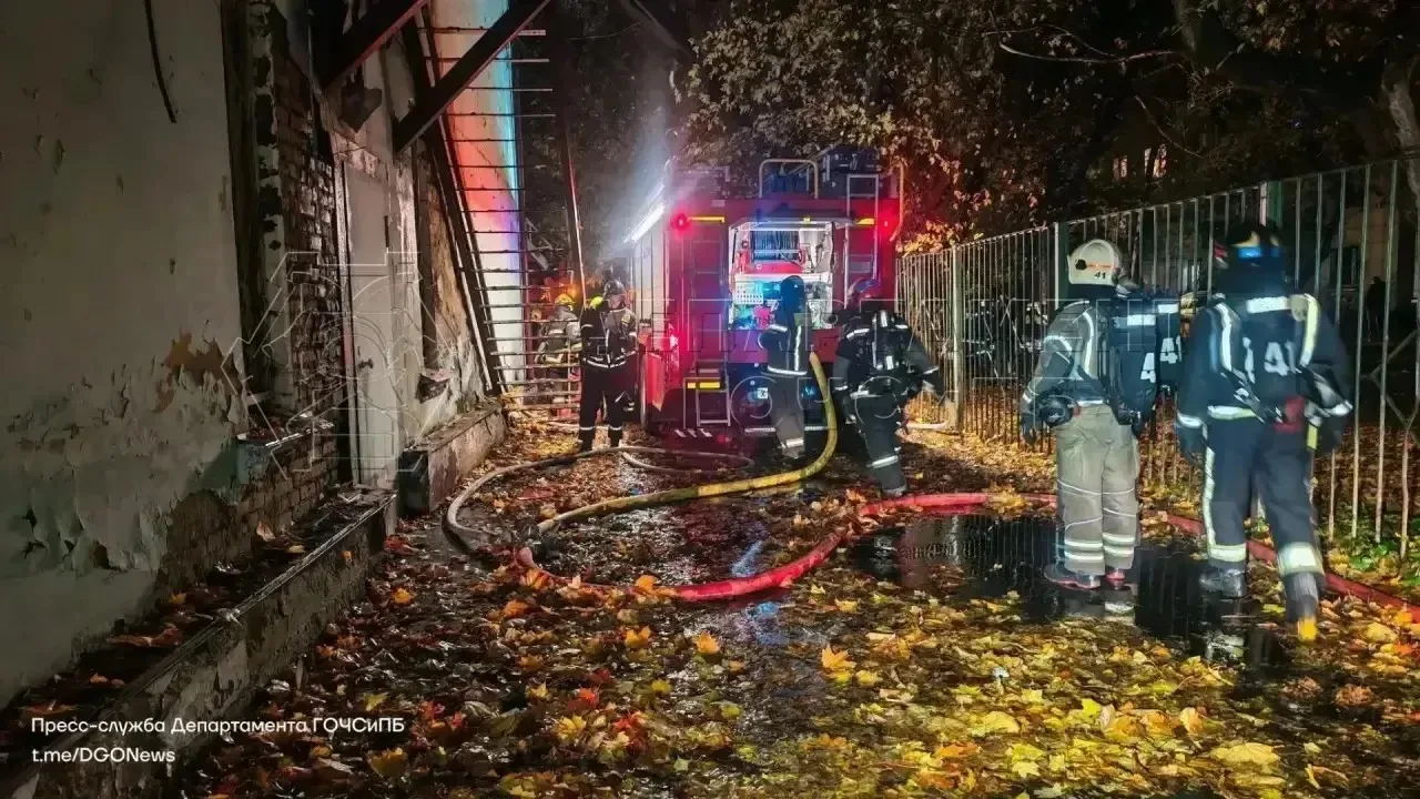 Хронология пожара на Кронштадском бульваре: