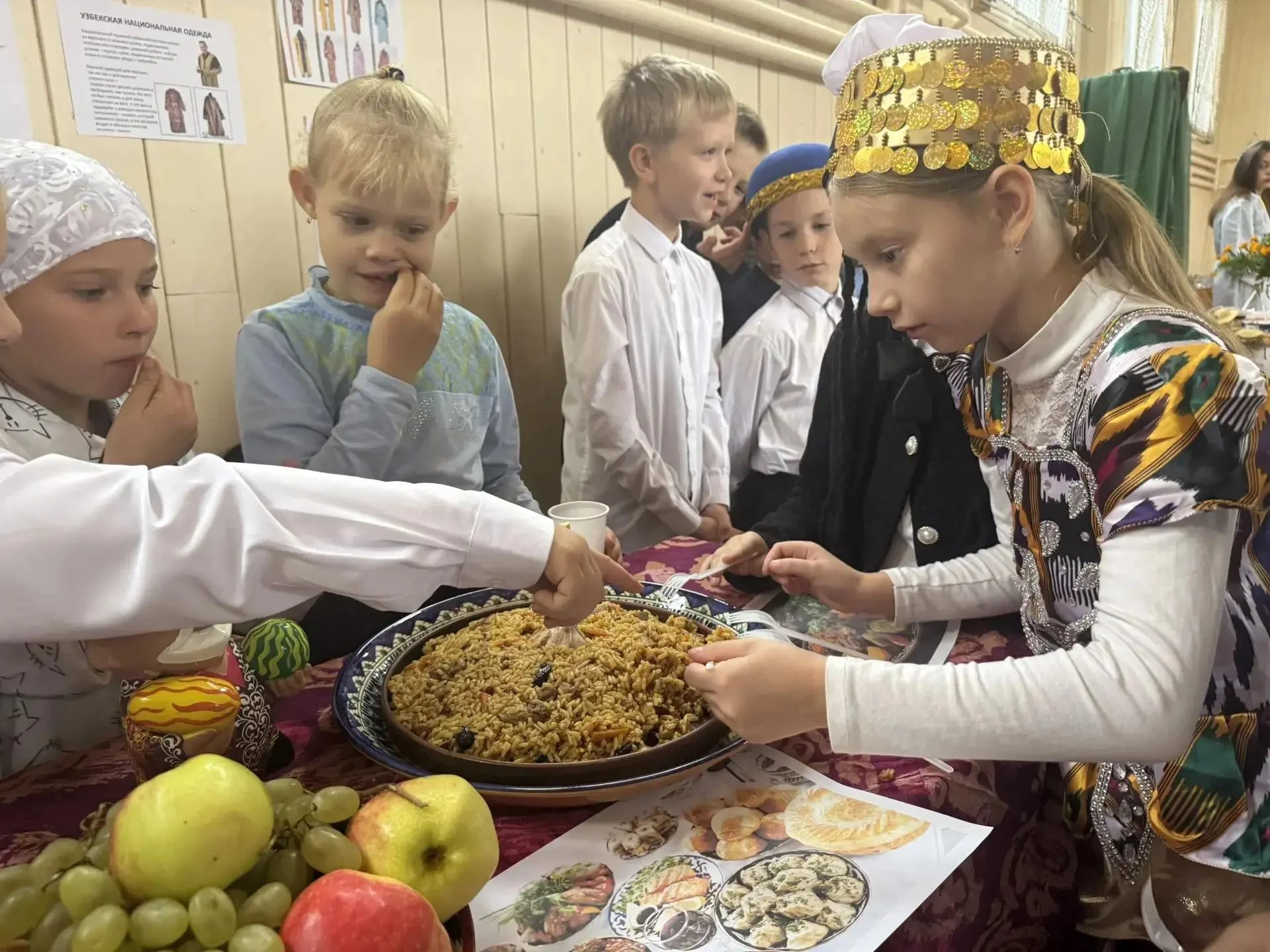 🍂 14 октября в Андрюшинской школе прошли осенние посиделки «Кухни народов России» 🍂