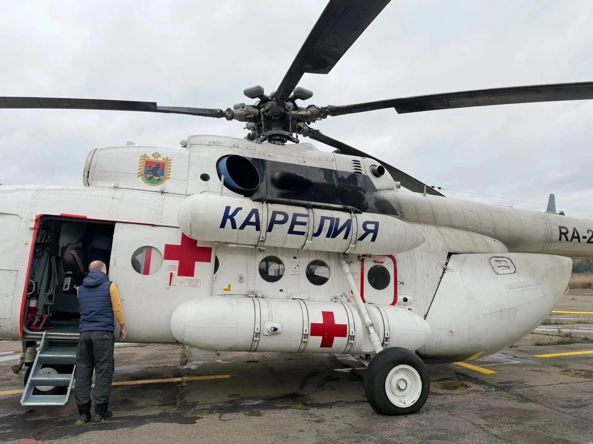 «Счет шел на минуты». В Карелии врачи спасли мать и дочь: беременная женщина ехала навс...