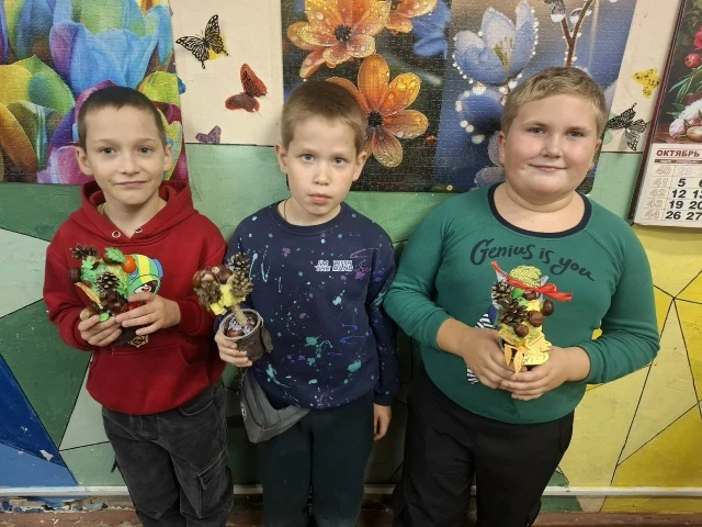 📸 Бородинские мальчишки и девчонки превратили осень в искусство​