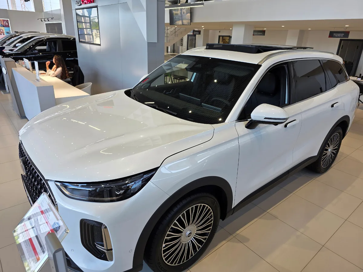 Chery Tiggo 9 — редкий флагман с классическим автоматом и оцинковкой