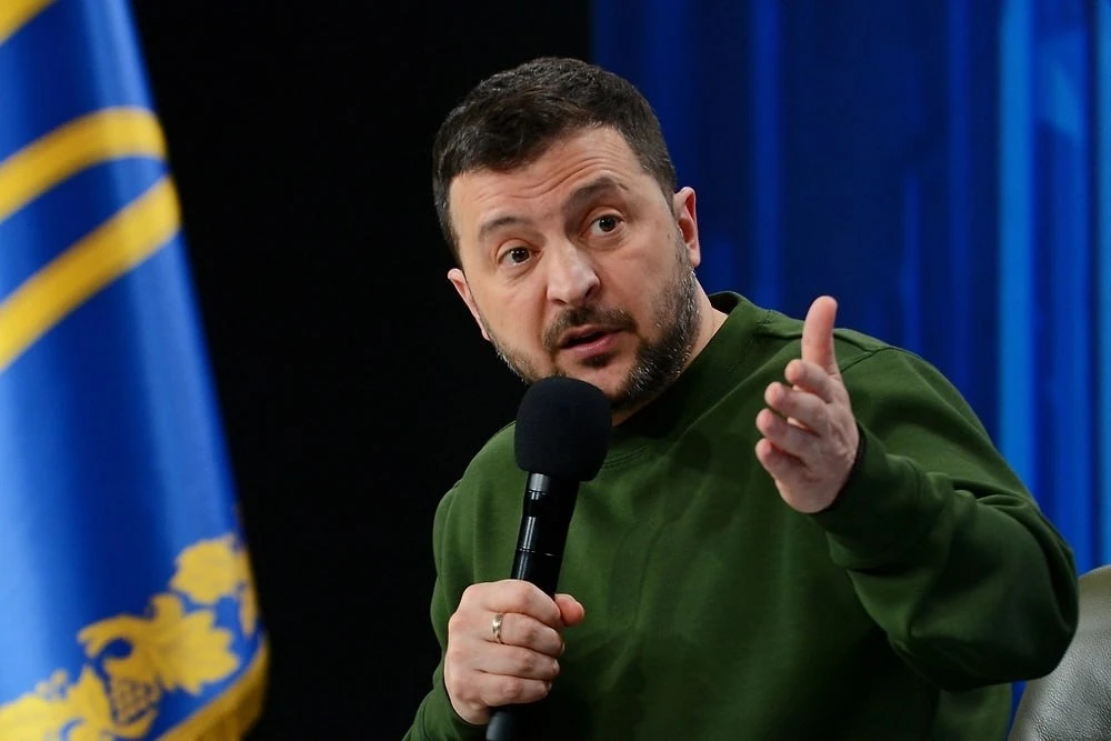 Военэксперт рассказал, зачем Зеленский выпрашивает расширенный доступ к Starlink