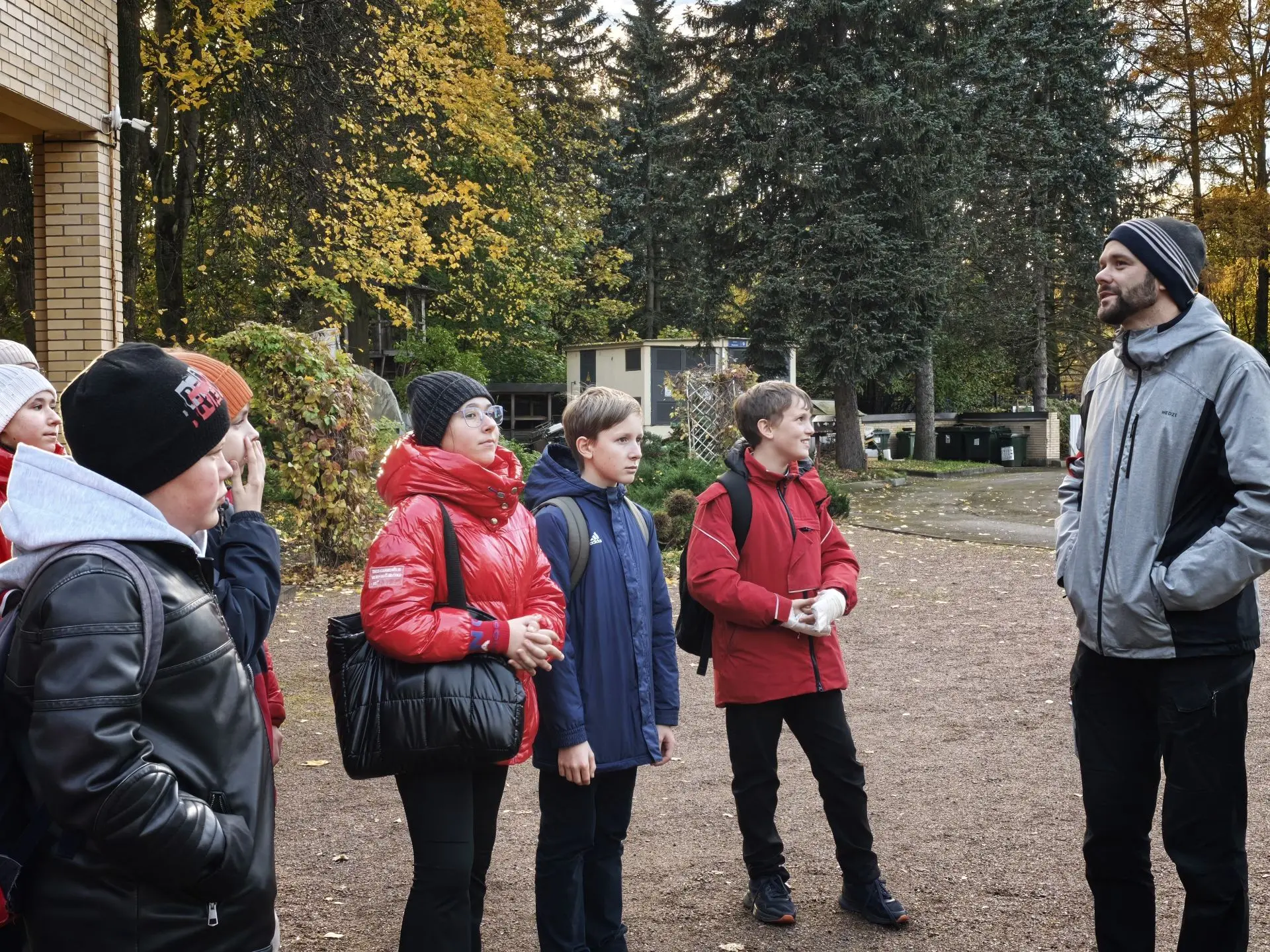 🌳👦🏻Юные краеведы побывали в лаборатории ботаники «Крестовского острова»