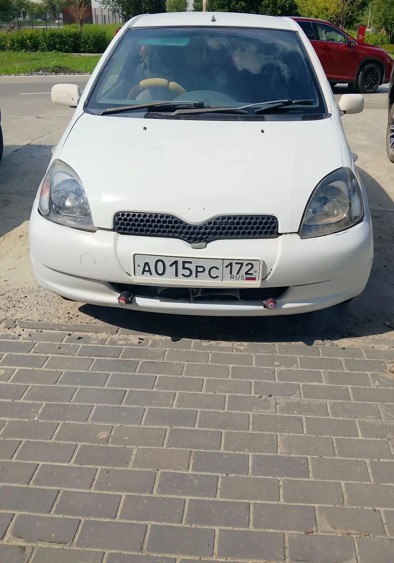 Продам Витц 2000.1л. Собственник. Торга нет. Обмена нет. Цена 160т. р