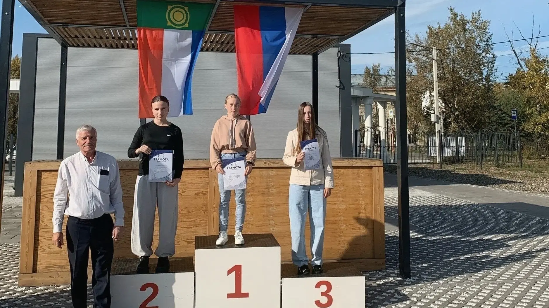 Спортсменка ХГУ завоевала золото на чемпионате и первенстве по лёгкой атлетике Хакасии
