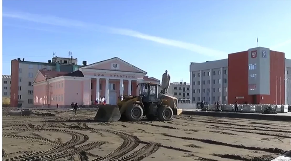 Ремонт Набережной площади в Дудинке планируют завершить к юбилею города, который край о...