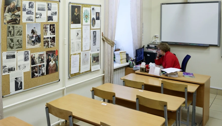 Власти Воронежской области попросили прекратить привлекать учителей к патрулированию ул...