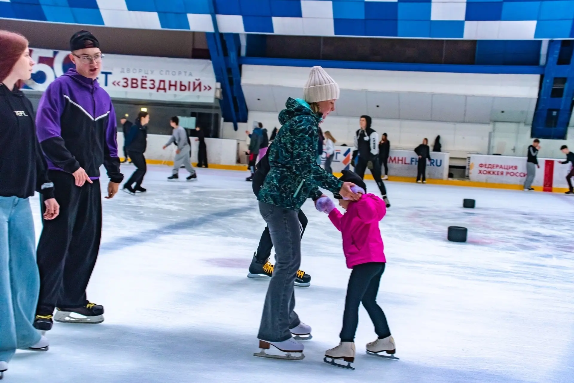 ⛸️ Лёд, улыбки и отличное настроение! 💙
