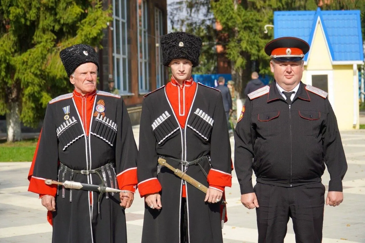 Уважаемые казаки и казачки, дорогие жители Мостовского района! Поздравляю вас со знамен...