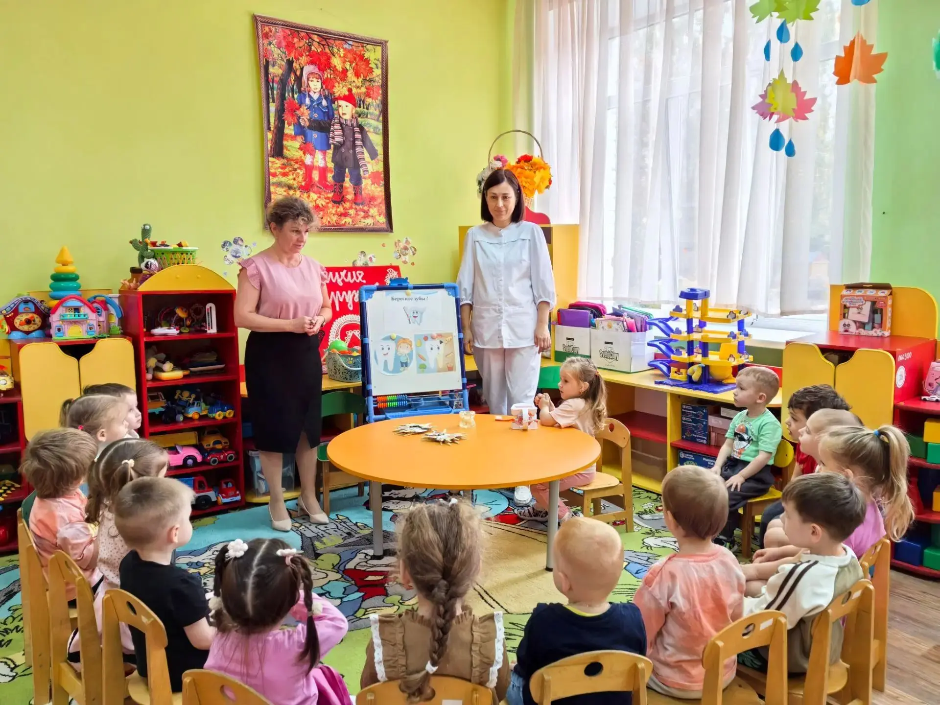 Встреча с интересным гостем во второй младшей группе √ 4 👩‍⚕️