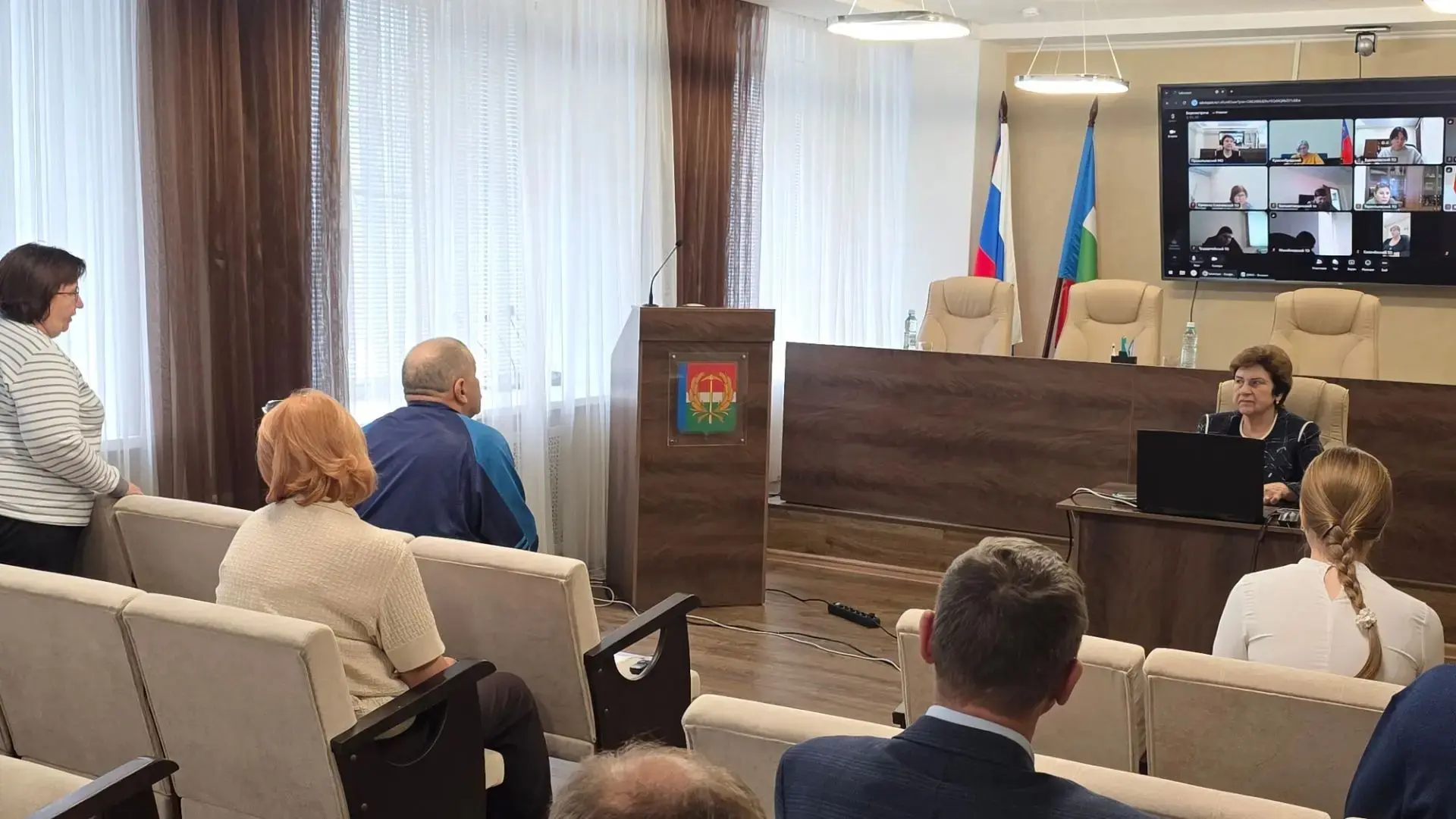 Сегодня провели личный прием граждан.