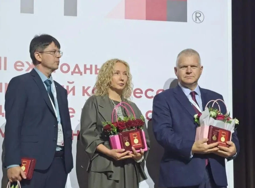 Вручение Почетного знака «За выдающийся личный вклад в развитие цифрового здравоохранения»