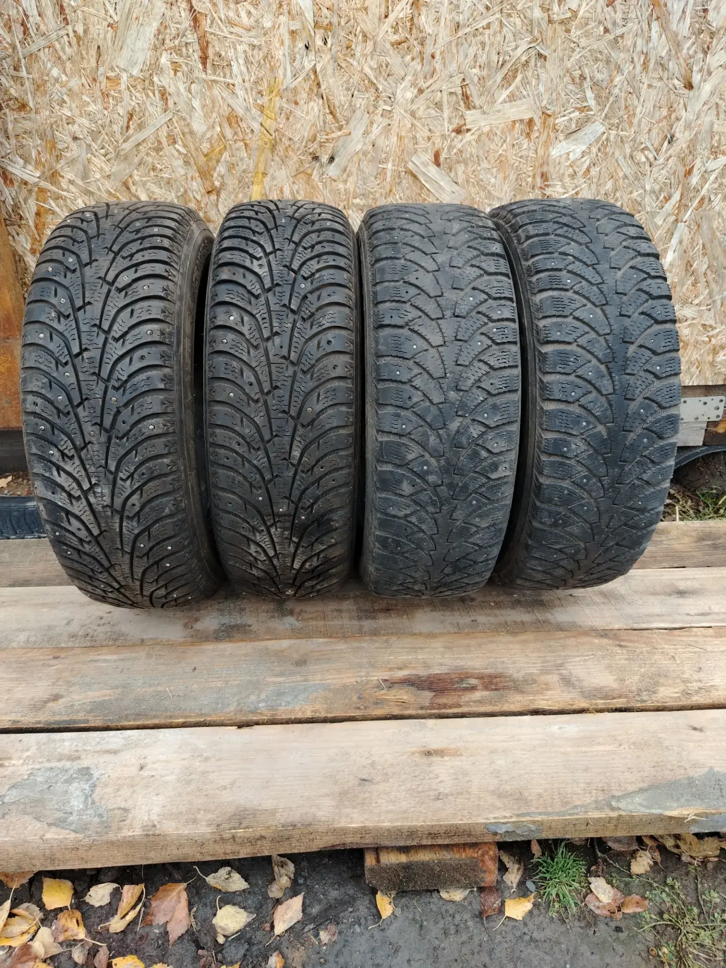 Продам зимние шины.