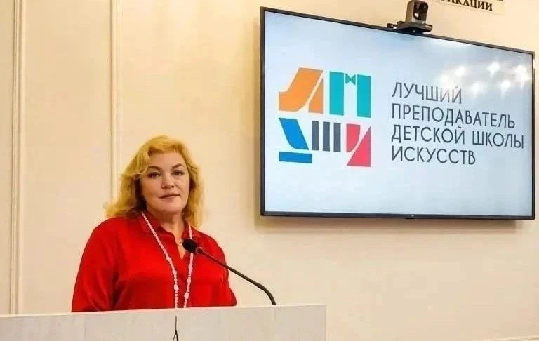 Педагог из Саратова выиграла окружной этап
