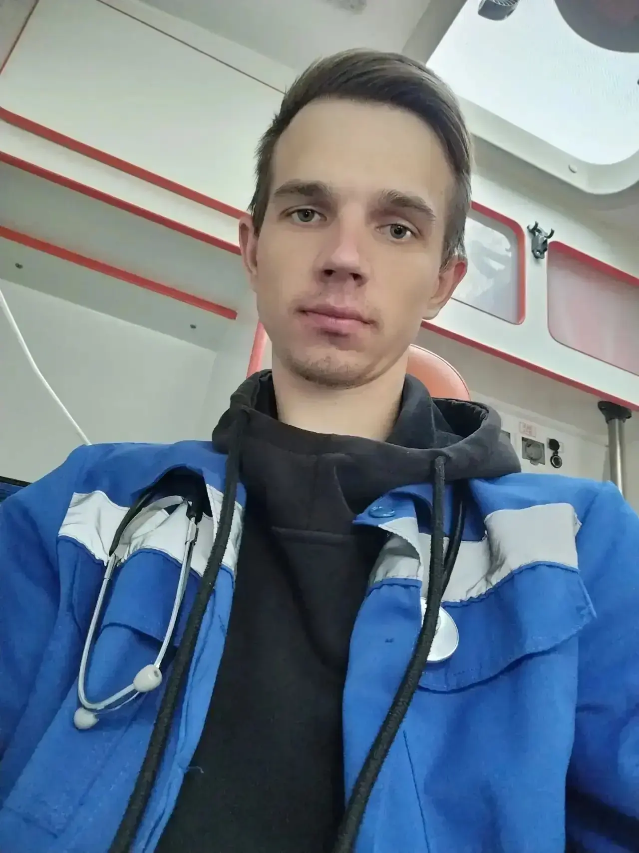 Друзья! Если вам кажется, что наш фельдшер Коля Разиньков купается в благодарностях- то...
