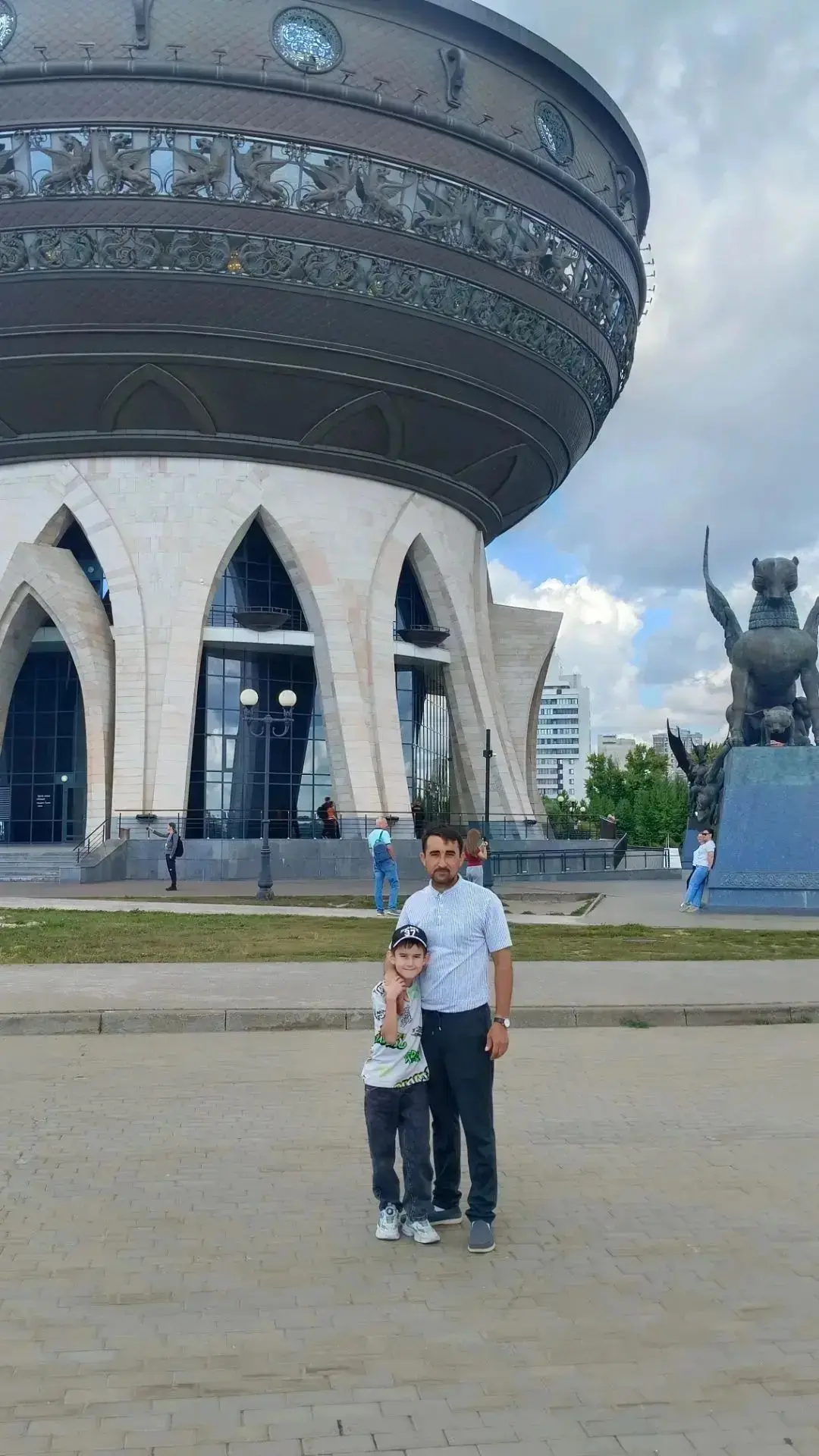 В преддверии Дня Отца присоединяемся к городскому онлайн-марафону «Как говорит мой ПАПА»