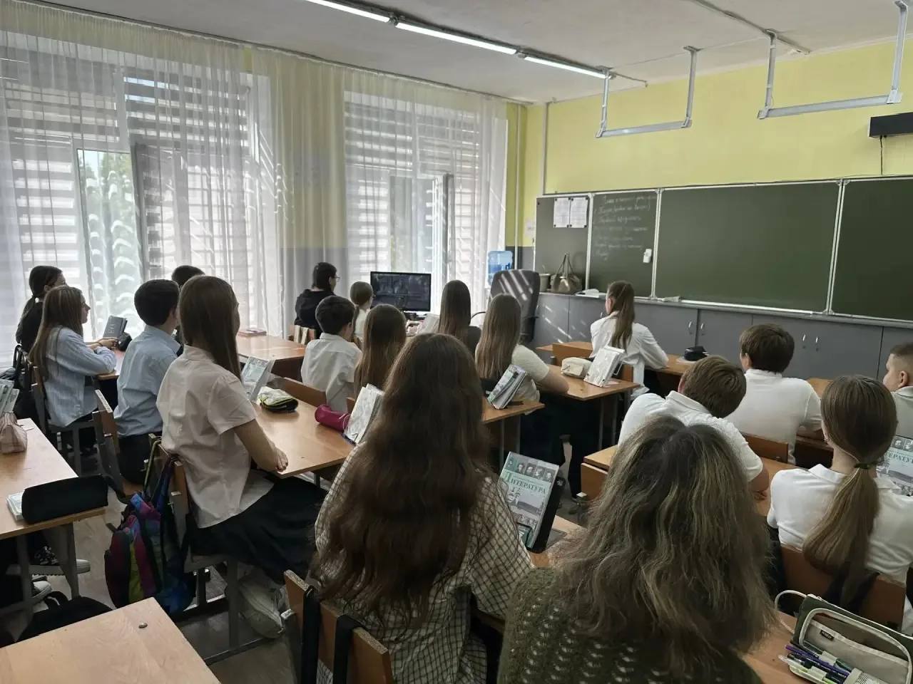 📚 Обучающиеся нашей школы приняли участие в образовательном проекте «Цифровой ликбез»!