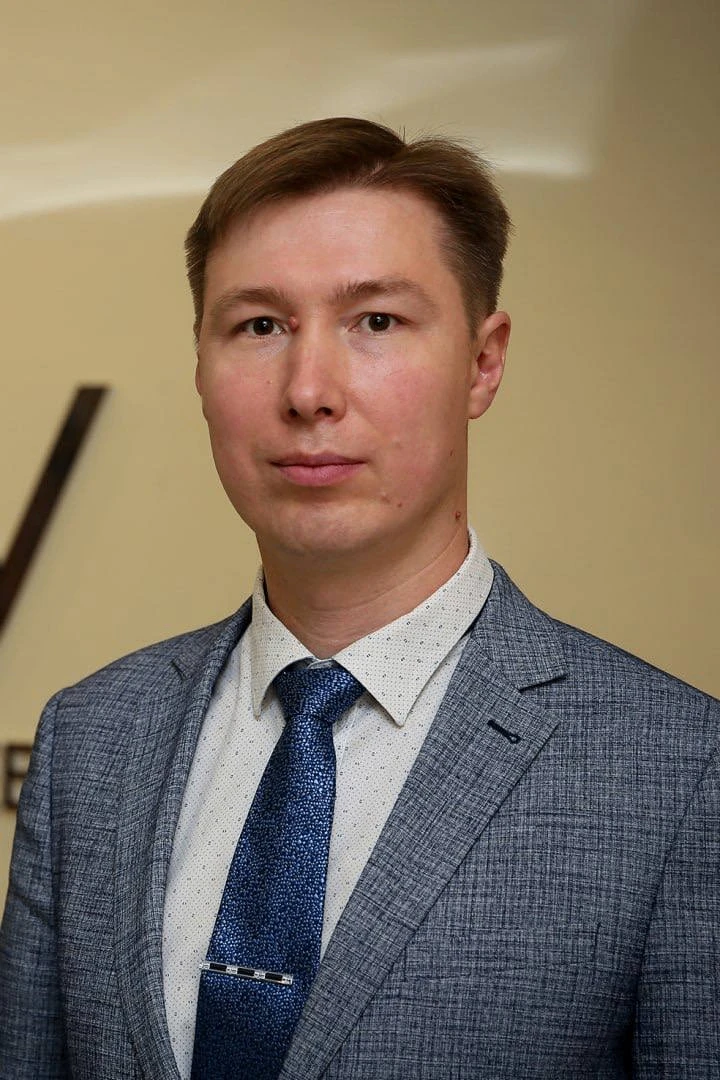 Профессор РХТУ, работавший с нобелевским лауреатом Анри Каганом, выпустил учебник о его...