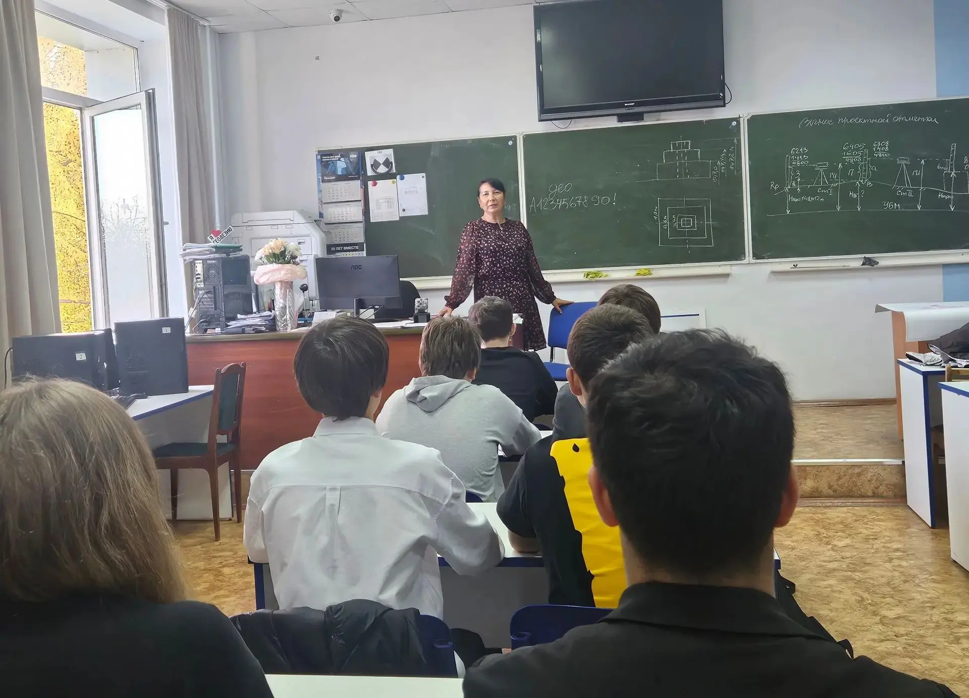 📐 Будущая профессия еще до окончания школы: гимназисты в  проекте «УПК-21»