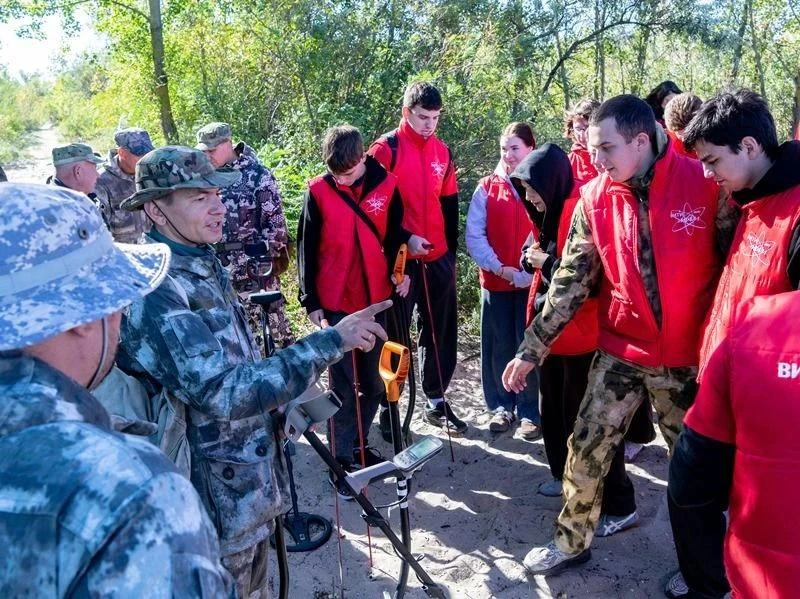 🔥 Студенты ВИТИ НИЯУ МИФИ приняли участие в «Вахте памяти»