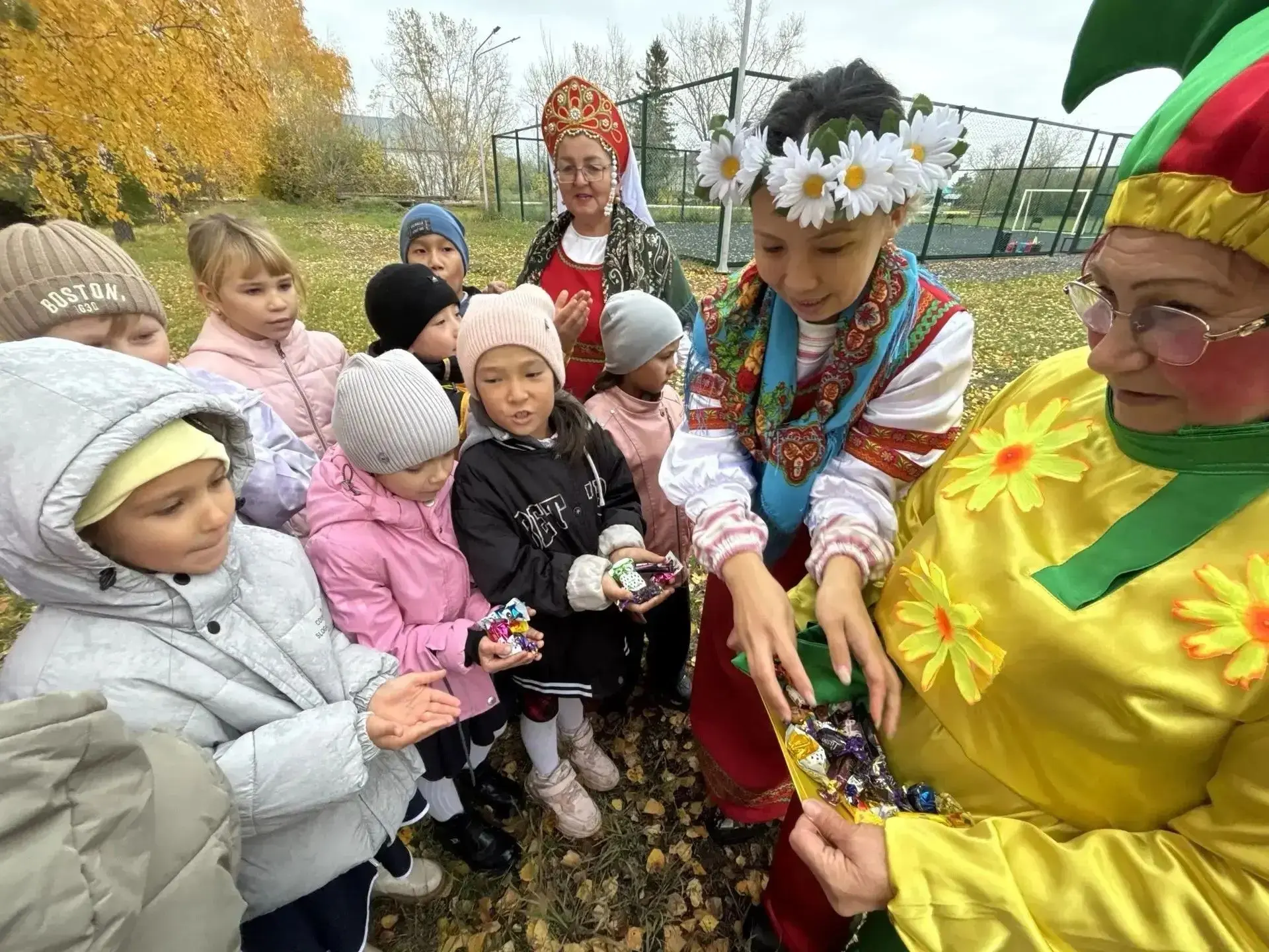 🎉 13 октября 2026 г. прошла конкурсно-игровая программа «Покровские забавы»! 🎉