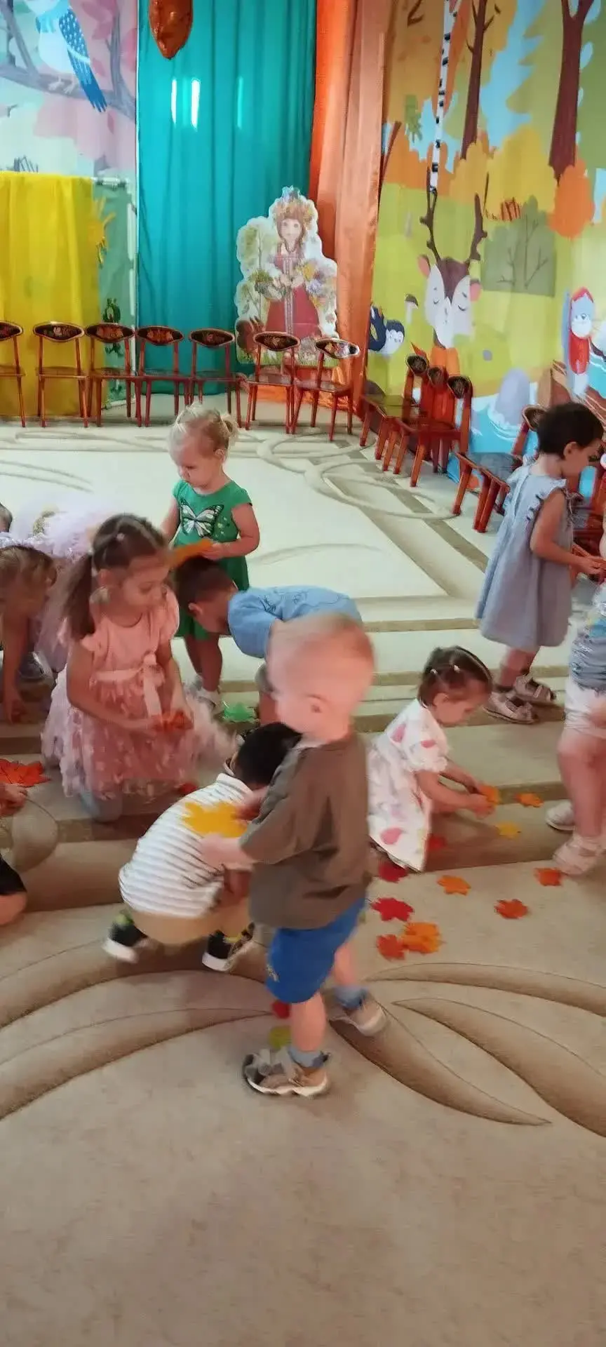 ВСТРЕЧА  СО  СКАЗКОЙ