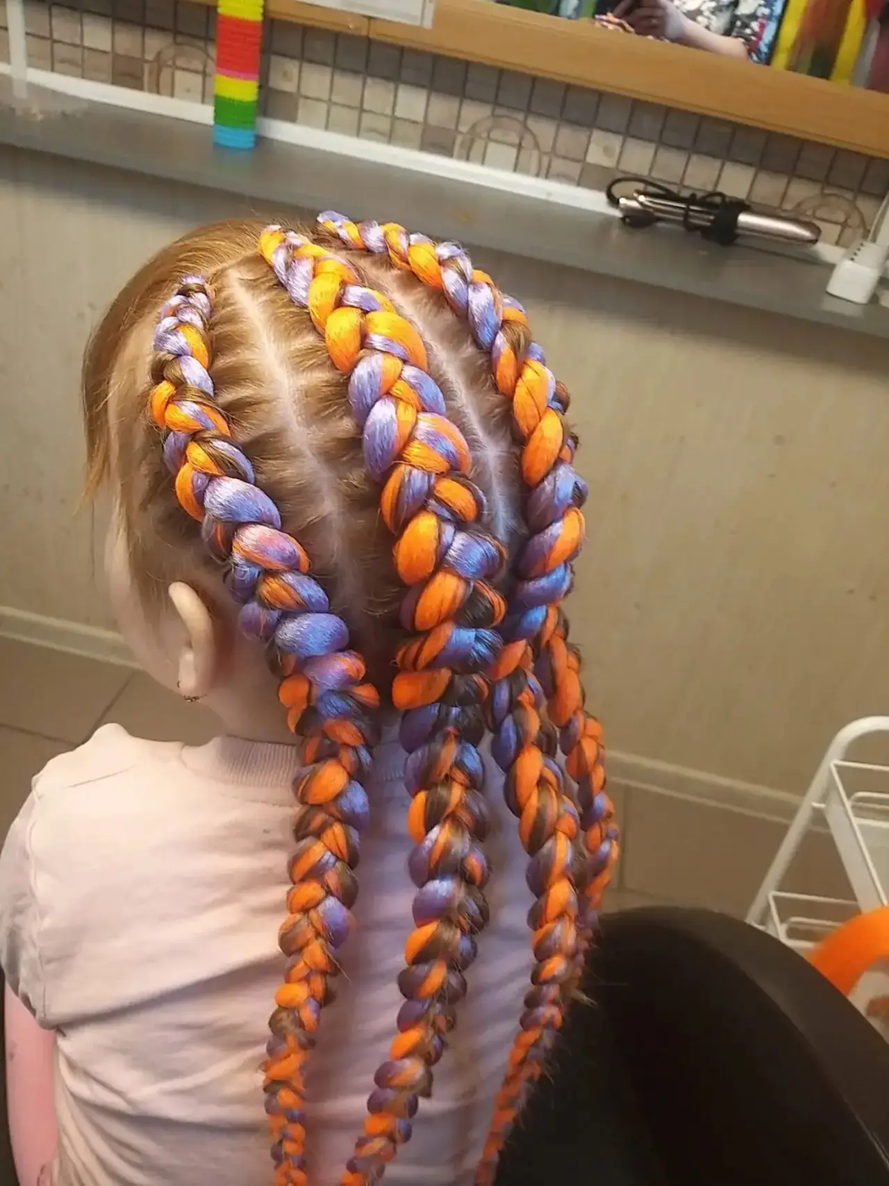 Яркий дуэт цвета и стиля для юной модницы! 🧡💜