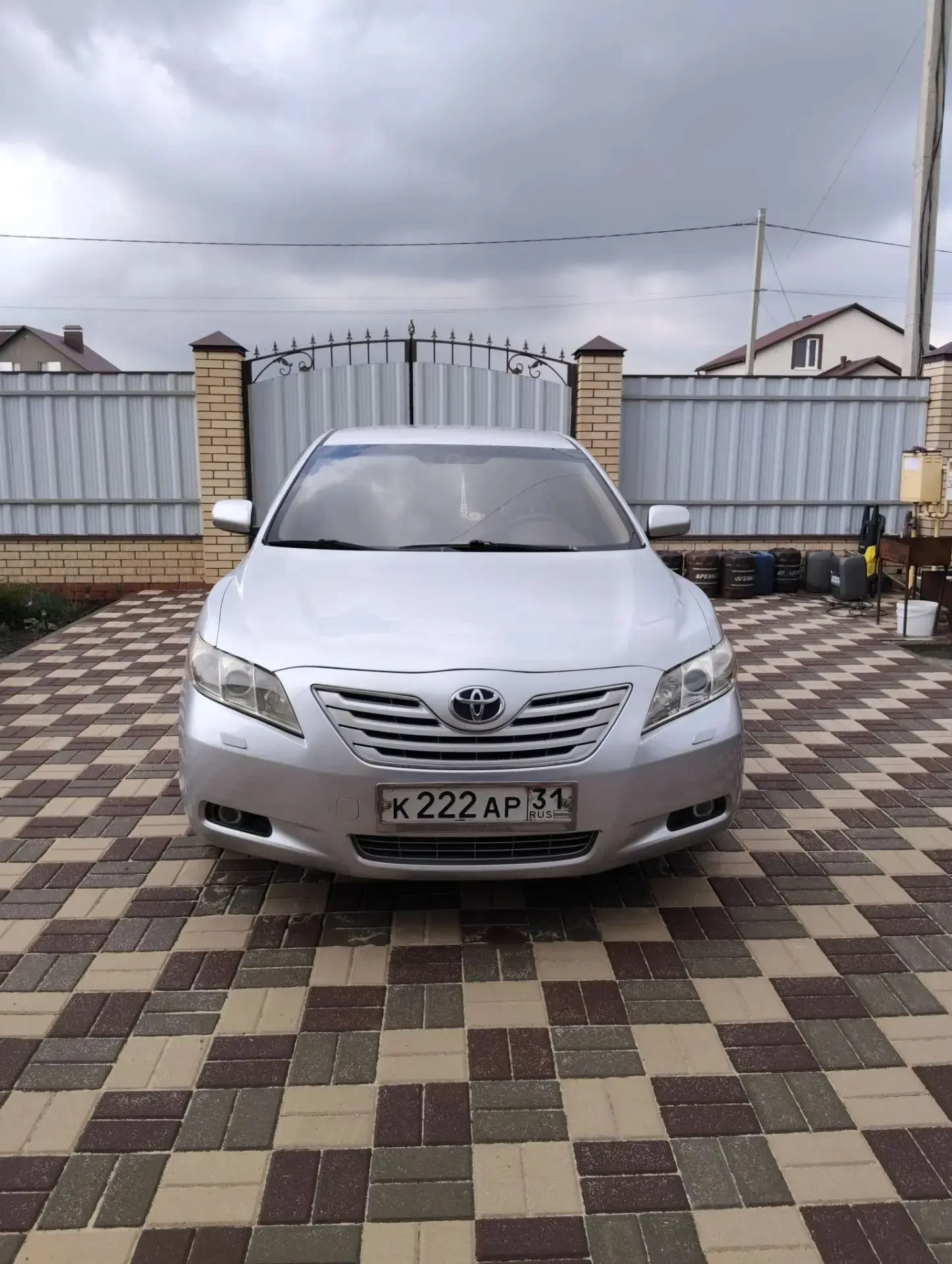 Продам Камри 40 2007год пробег 300тысяч с 12 года в одних руках 89205707751
