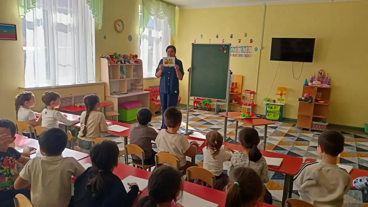 ♦️Подготовительная группа «Антошка» стали настоящими мастерами натюрморта!