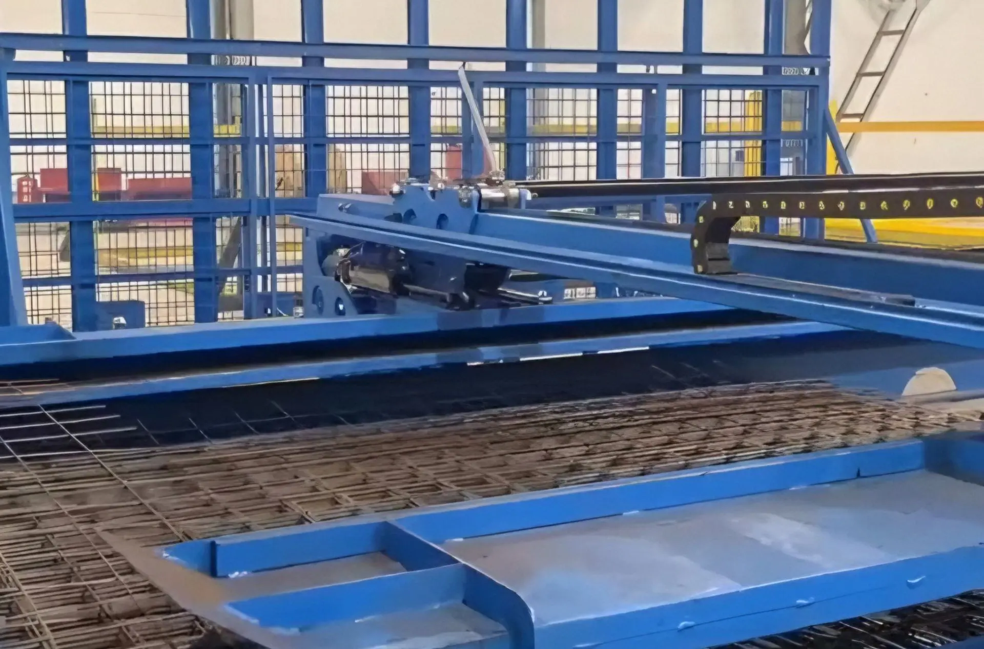 Ленинградский МПЗ расширил мощности по выпуску сварных сеток