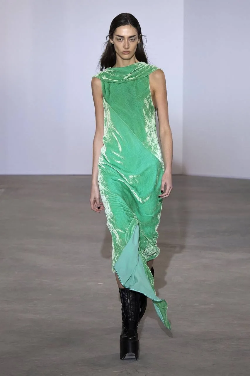 Трикотаж велюровый Benetton. 💚
