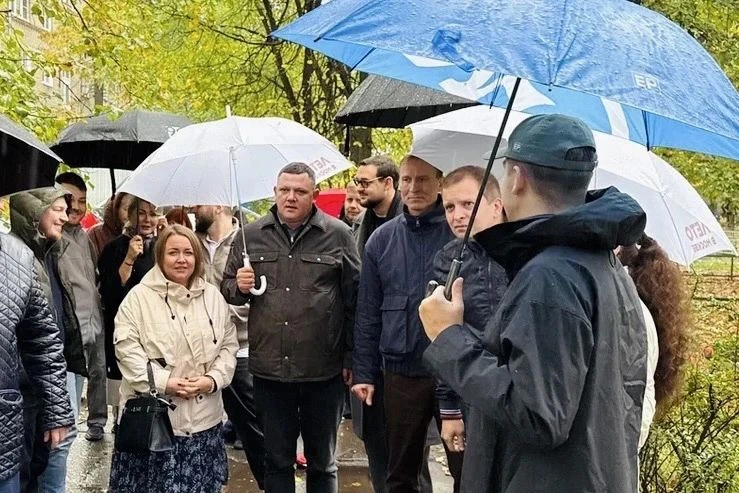 🏠 В Люберцах проверили ход капитального ремонта фасада жилого дома