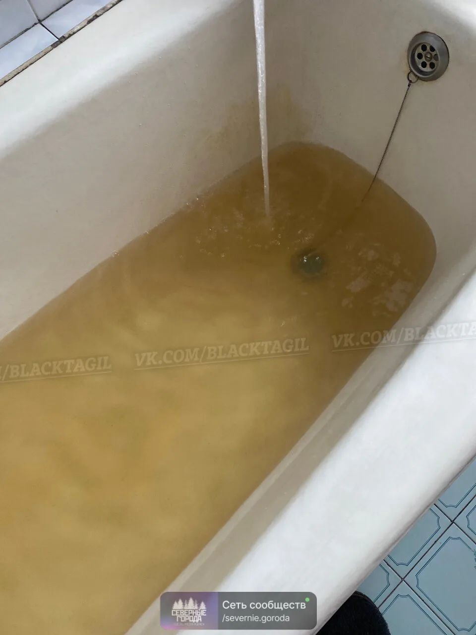 Все пишут про «хорошую» воду во всех районах города. Вот вода в Дзержинском районе.