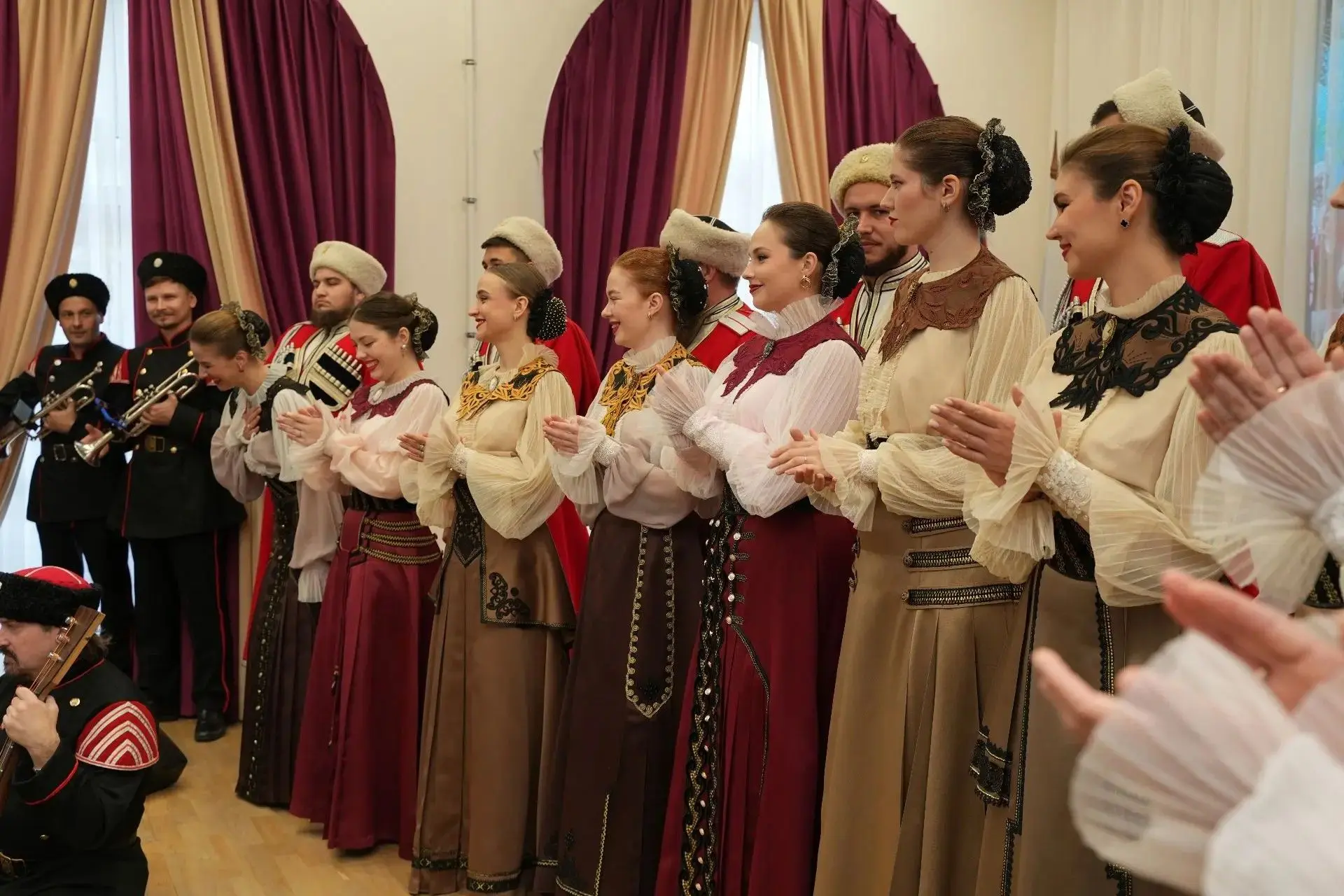 ⚡️215 лет легенды: в школах Кубани стартовал месячник, посвящённый Кубанскому казачьему...