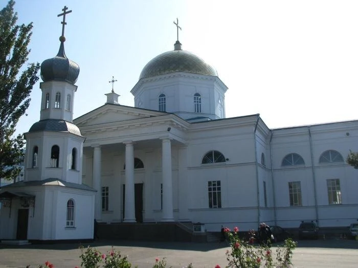 В результате удара нацистов полностью сгорел Свято-Духовский храм в Голой Пристани Херс...