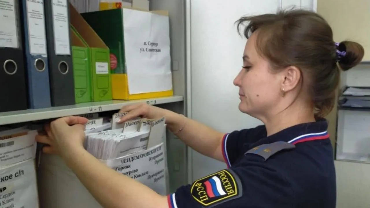 Алиментщику из Сернура доходчиво объяснили, что его ждёт за нежелание помогать детям